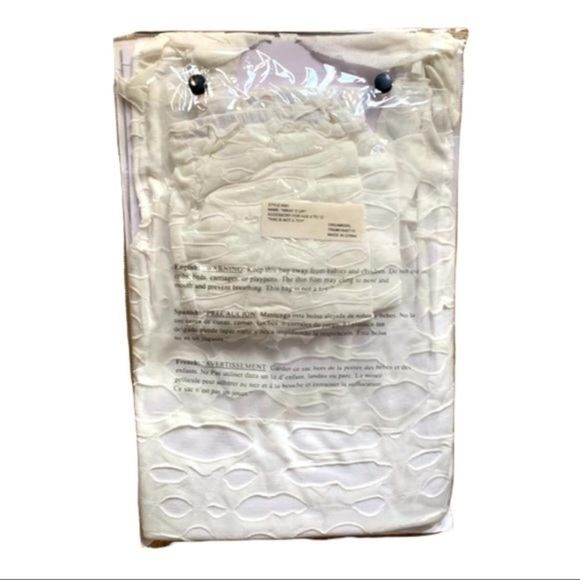 WRAP IT UP GIRLS MUMMY COSTUME AGE 8-10 - Picture 4 of 5